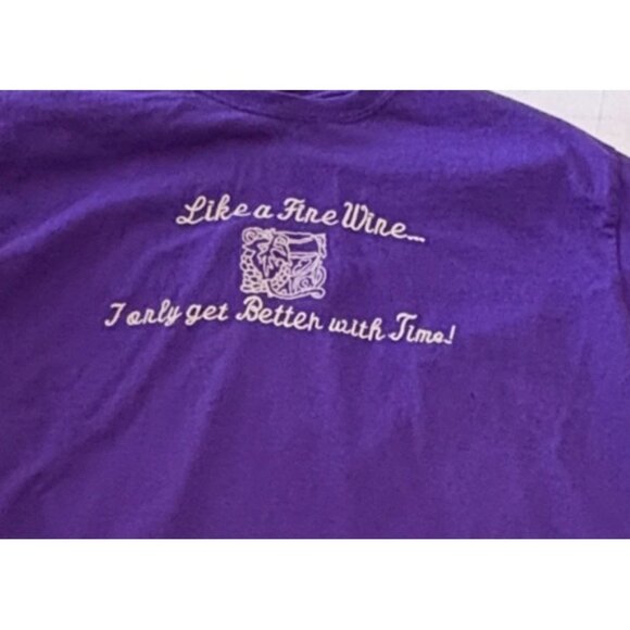 Like A Fine Wine I Only Get Better With Time Purple T Shirt Size M Funny Gift - Picture 6 of 7